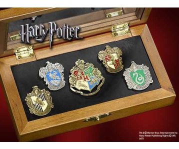 Harry-Potter-Hogwarts-Pin-Kollektion-1